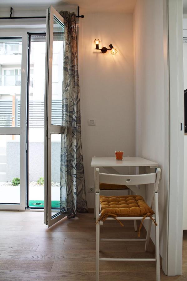 Cozy Seaside Apartment With Private Pool & Terrace Apartman Split