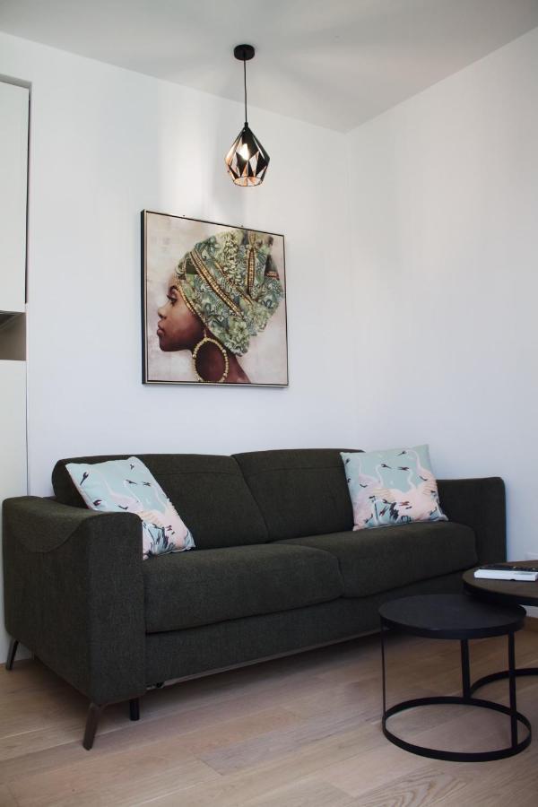 Apartman Cozy Seaside Apartment With Private Pool & Terrace Split